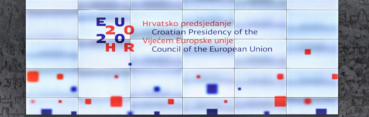 EU 2020 HR logo with text: Hrvatsko predsjedanje, Croatian Presidency of the, Vijećem Europske unije, Council of the