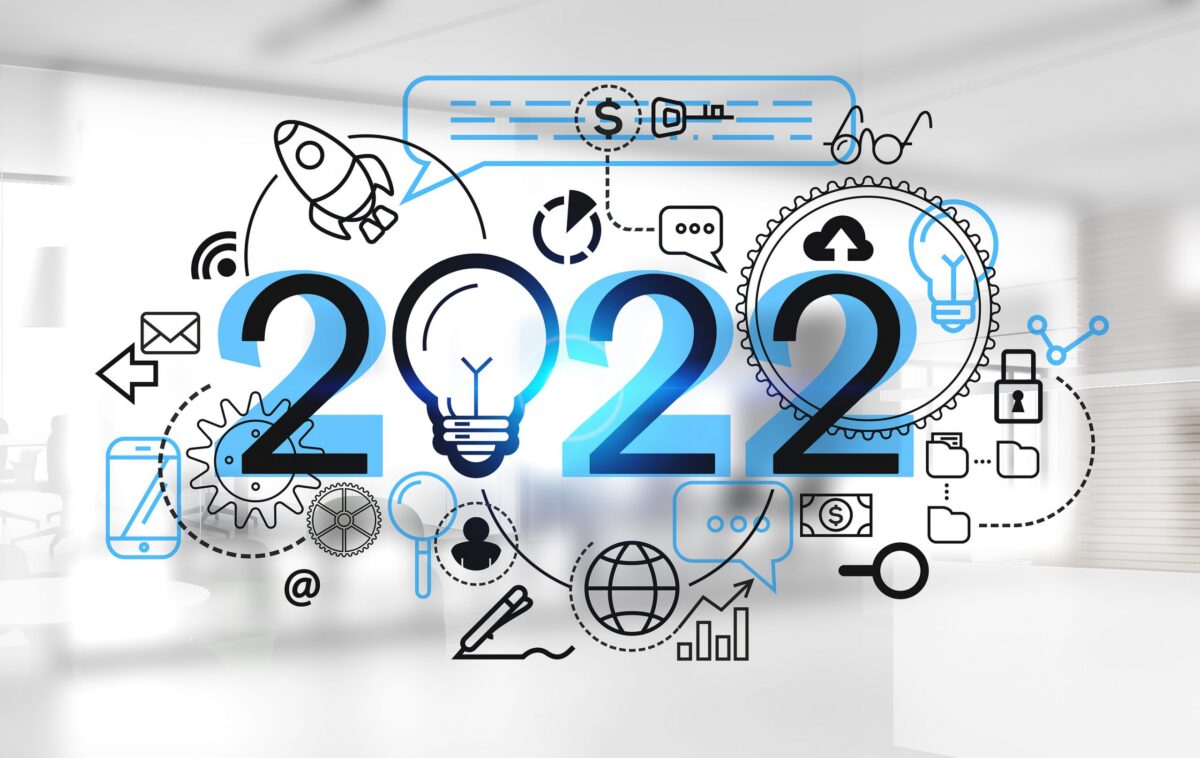 2022 with a lightbulb as the '0', surrounded by various business and technology icons