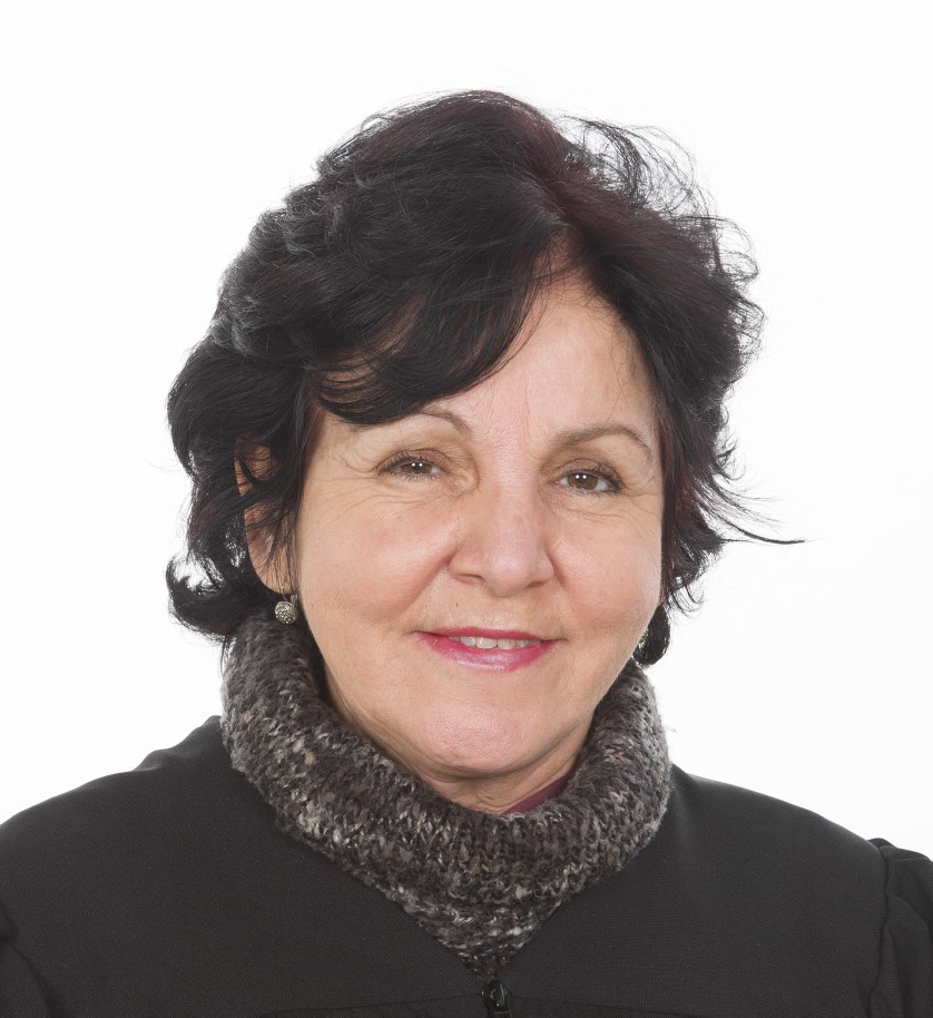 Ibis M. Álvarez: PhD in Educational Psychology. Senior lecturer. Universitat Autònoma de Barcelona